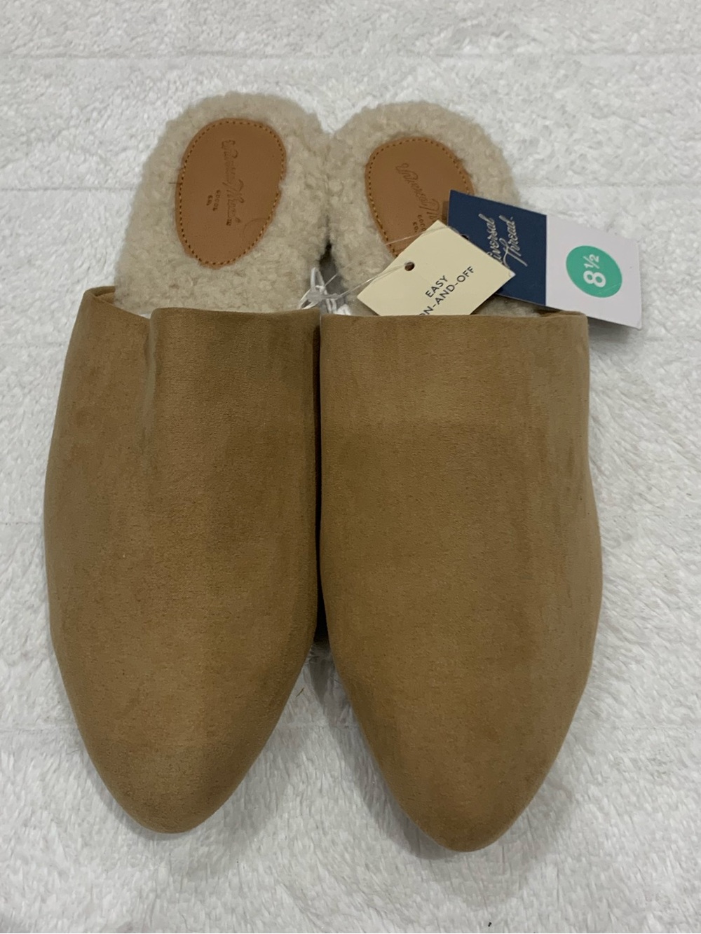 Universal Thread Zuri Mule Flats Tan Suede Shearling Fur Lining Size 8.5 NWT
